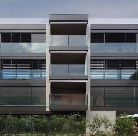 Escape 360 By Fewotessin Apartment *